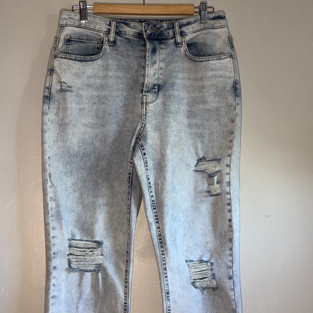 Straight Leg Jeans Women’s Size 13 Ripped Distressed